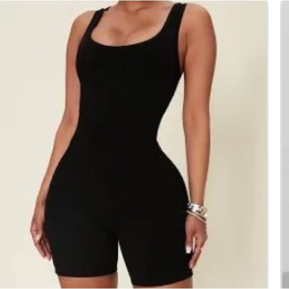 Jumpsuits & Rompers Jumpsuits & Rompers - Picture 2 of 5